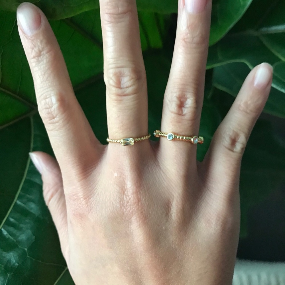Club Monaco Gold Stackable Rings. Size 6.5 - Picture 3 of 5